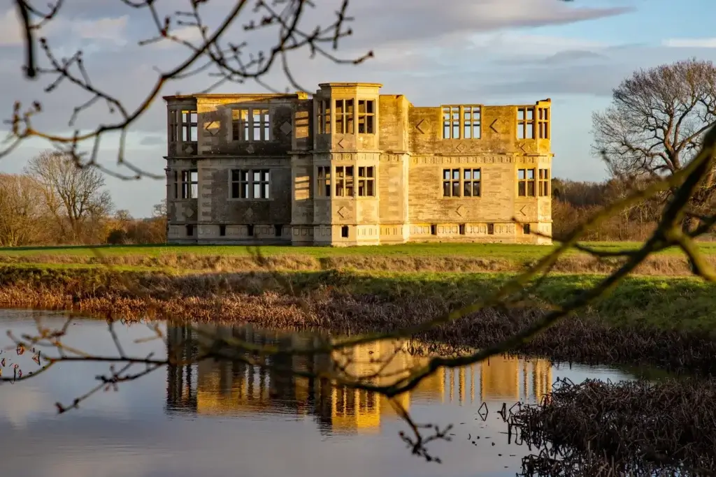 Discover Lyveden