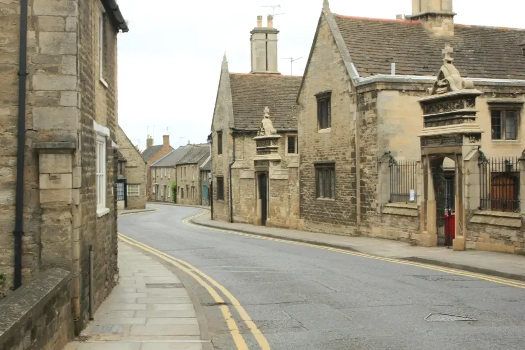 Explore Oundle