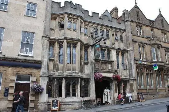 George & Pilgrims Inn